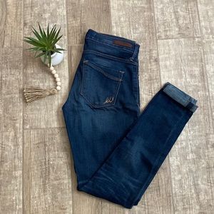 Woman’s Express Jeans. Size 2R